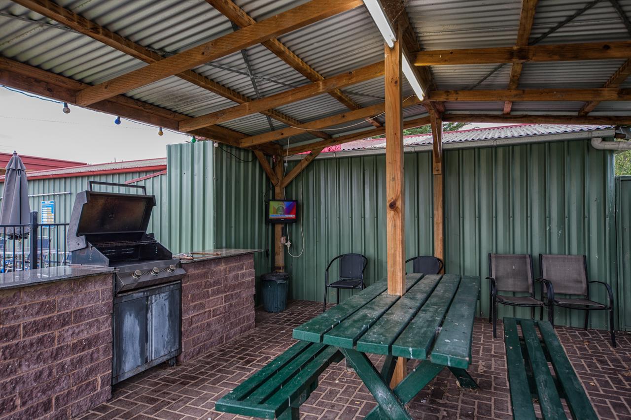 Heywood Motor Inn Exterior foto